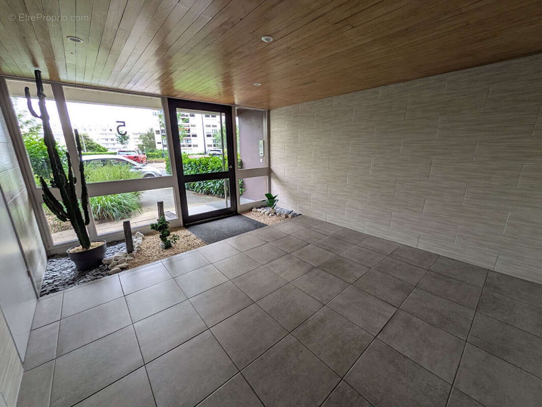 Appartement Roanne 4 pièce(s) 83.67 m2 Résidence Le Provence - photo 11