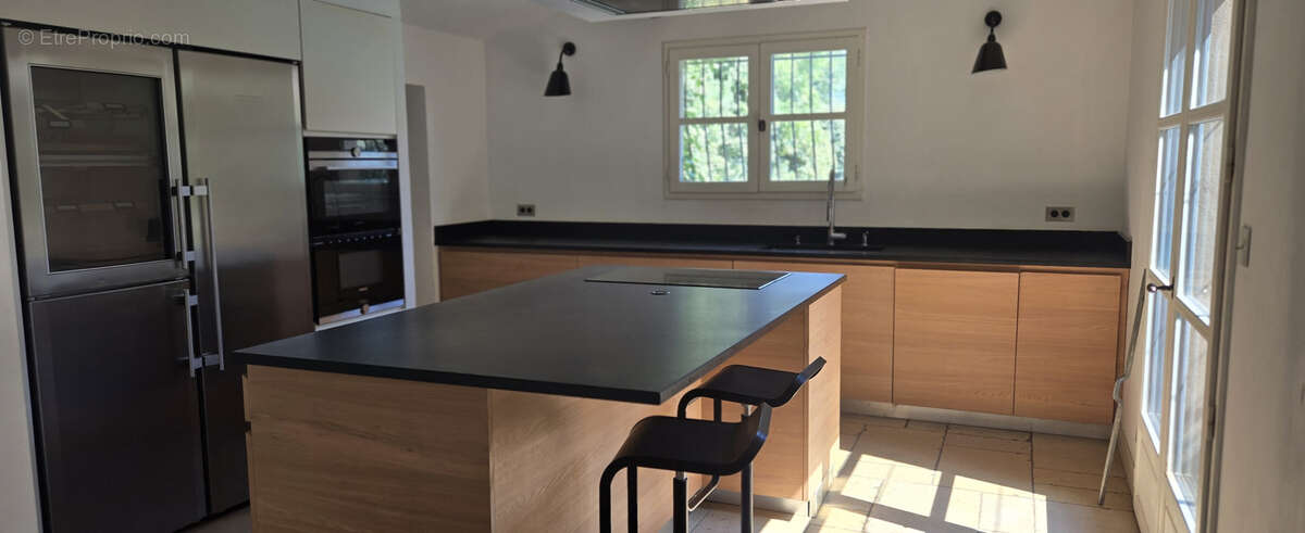 Superbe mas rénové avec piscine + option de parcelle détachable à  Trets (13) - photo 42