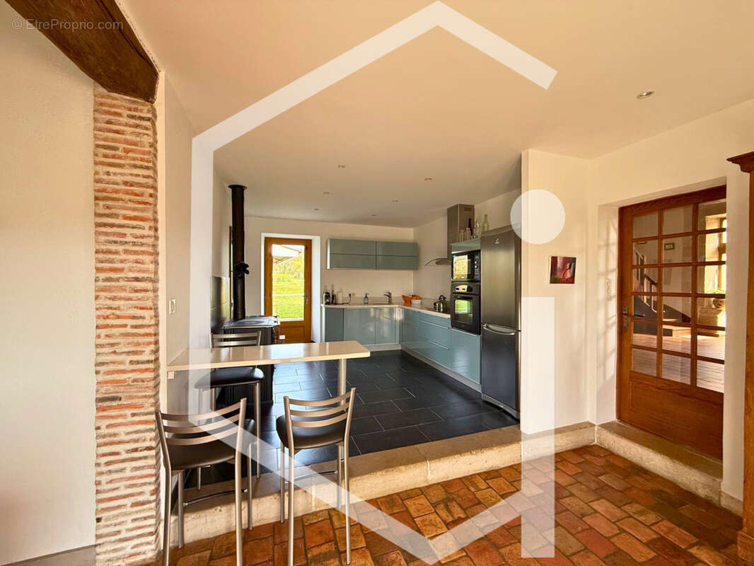 Maison à COSNE-COURS-SUR-LOIRE