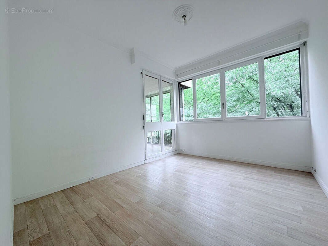 Appartement 98m² à fontenay-le-fleury - photo 3