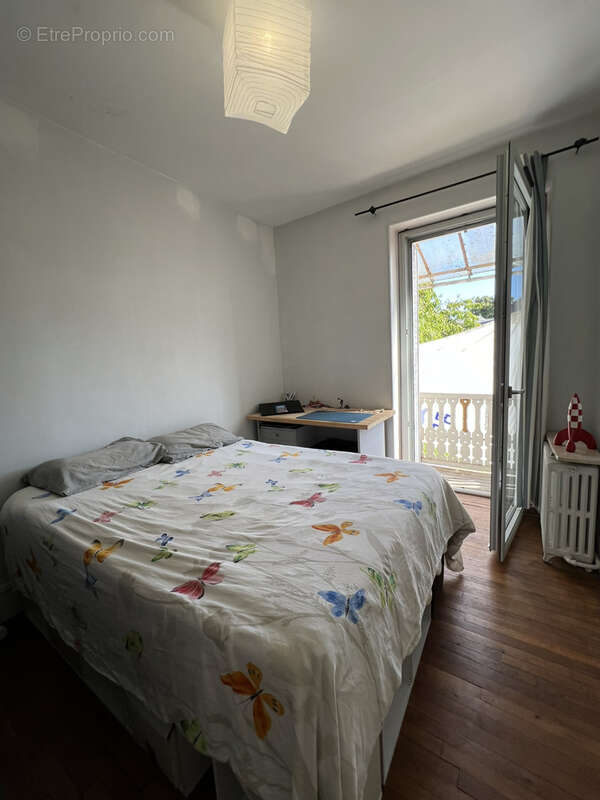 Maison à SAINT-SATUR