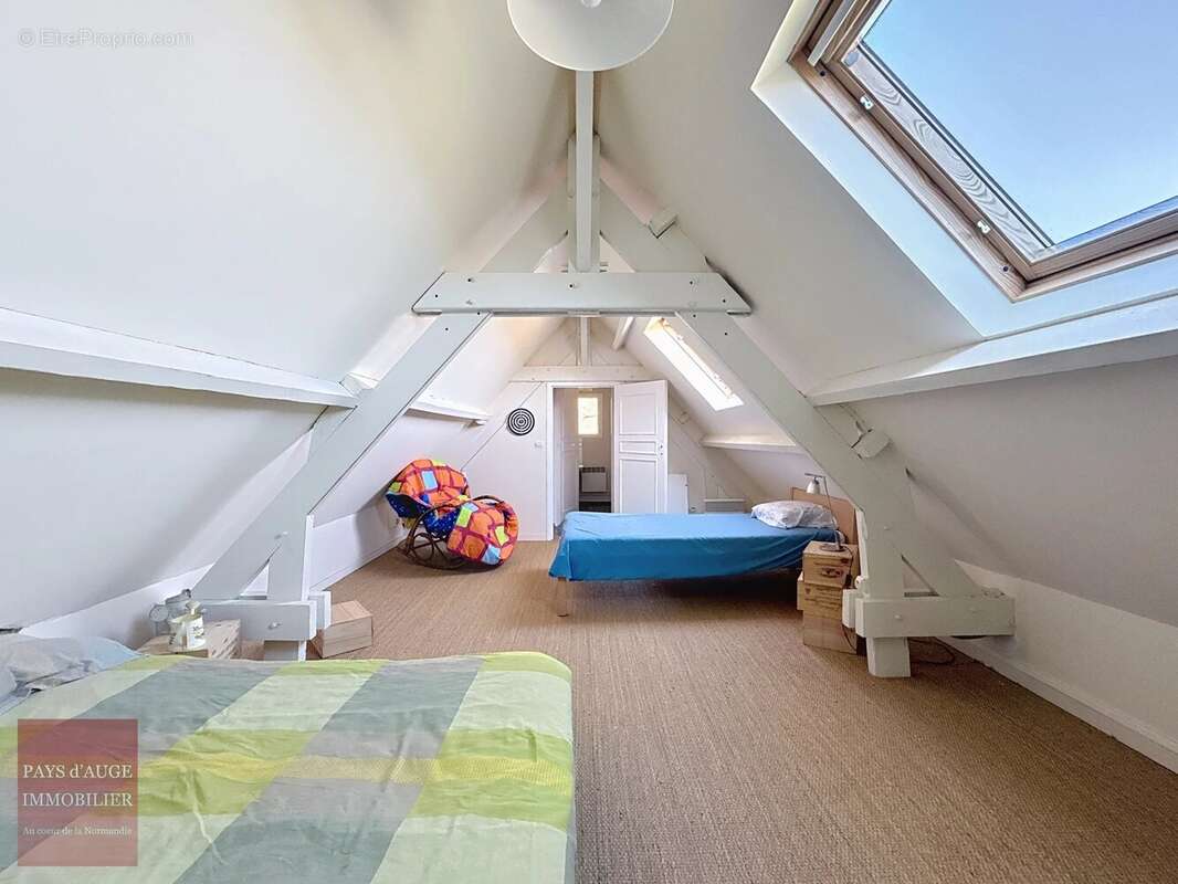 Maison à SAINT-GEORGES-EN-AUGE