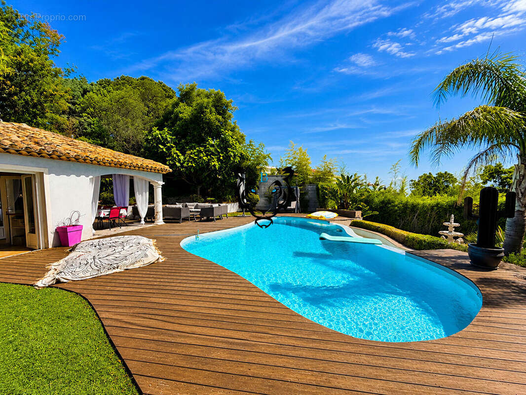 Maison à FREJUS