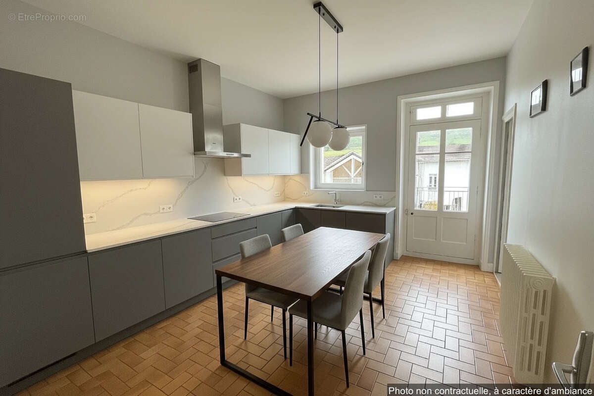 Maison à LE PERREON