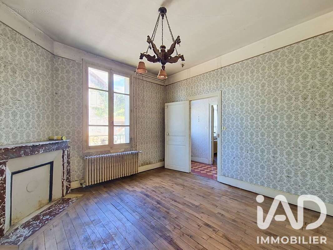 Photo 5 - Maison à YZEURE