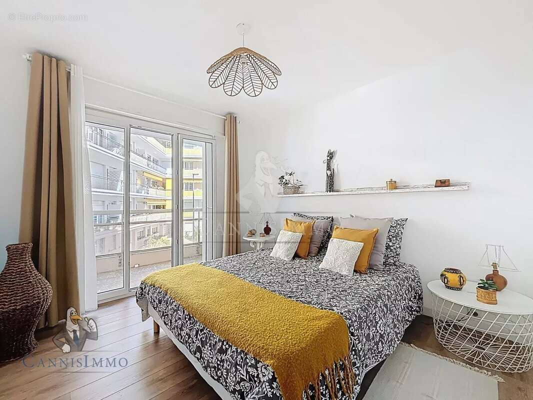 Appartement à LE CANNET