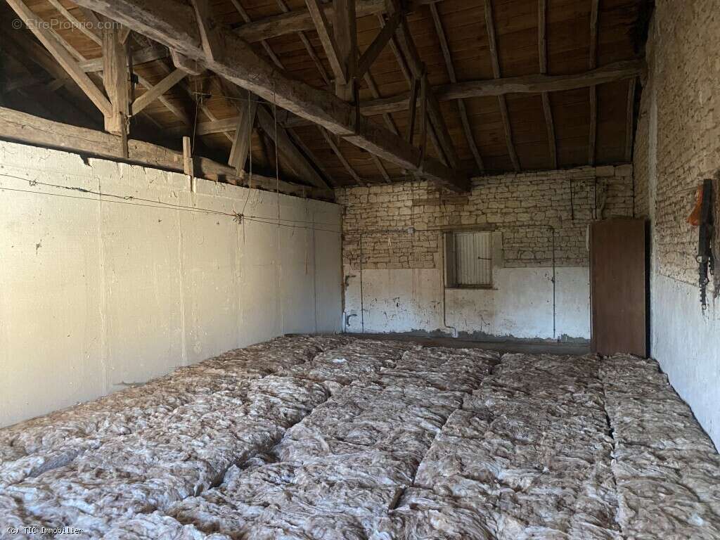 Maison à VILLEFAGNAN