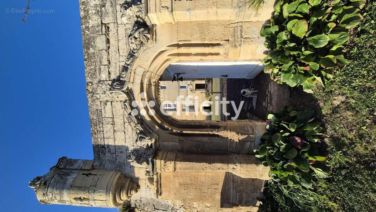 Maison à VIENNE-EN-BESSIN