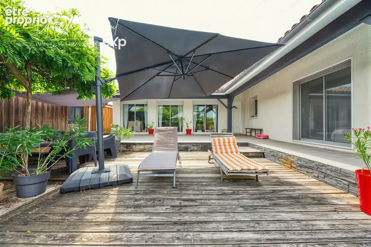 Maison 120 m² à Blanquefort  - photo 9