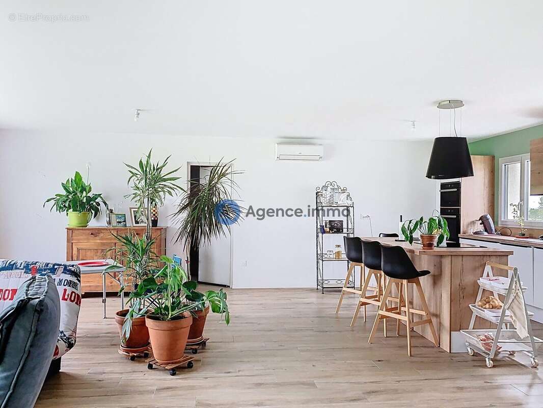 Maison à CHATEAU-LA-VALLIERE