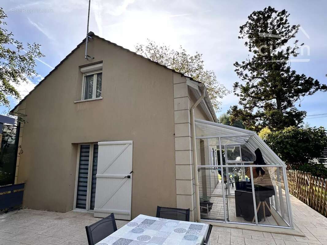 Maison à CONGIS-SUR-THEROUANNE