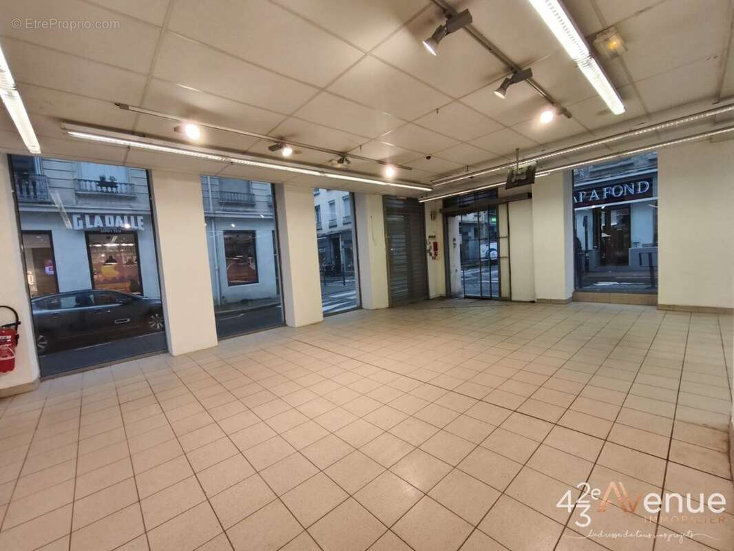 Commerce à SAINT-ETIENNE