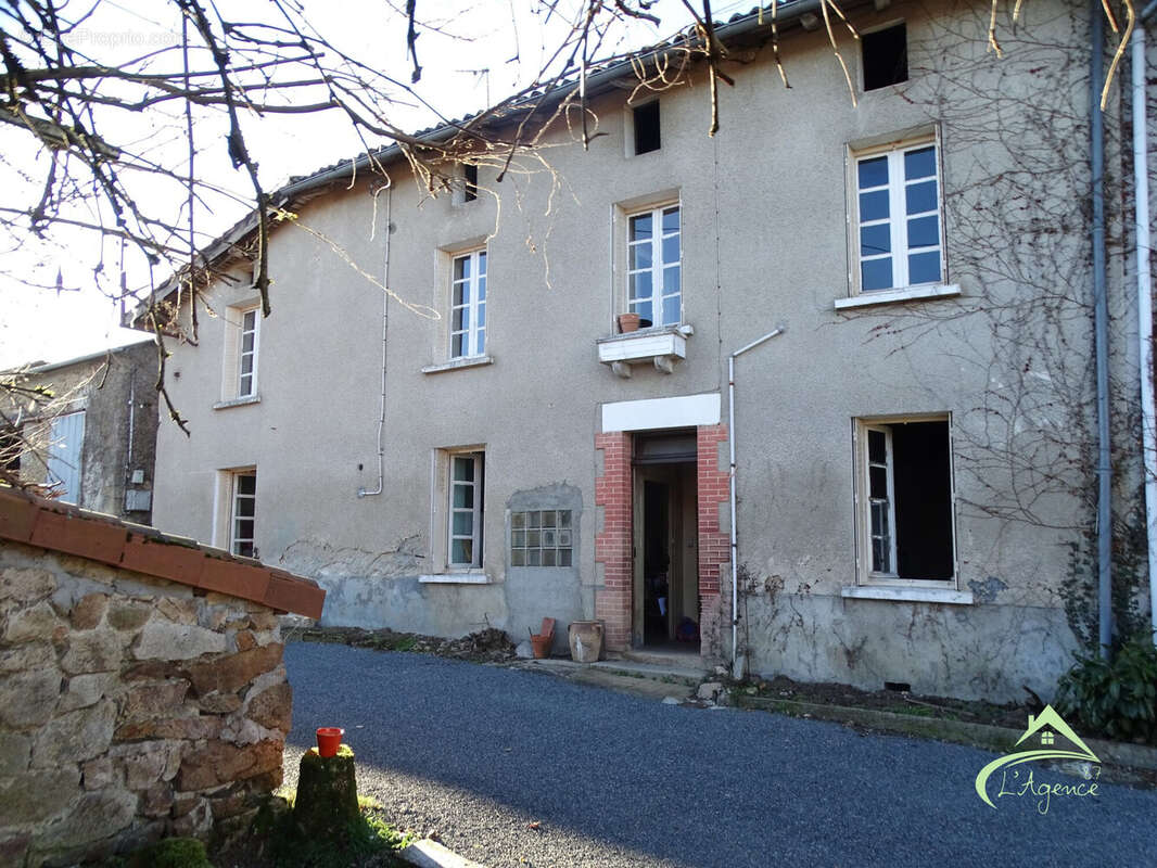 Maison à SAINT-VICTURNIEN