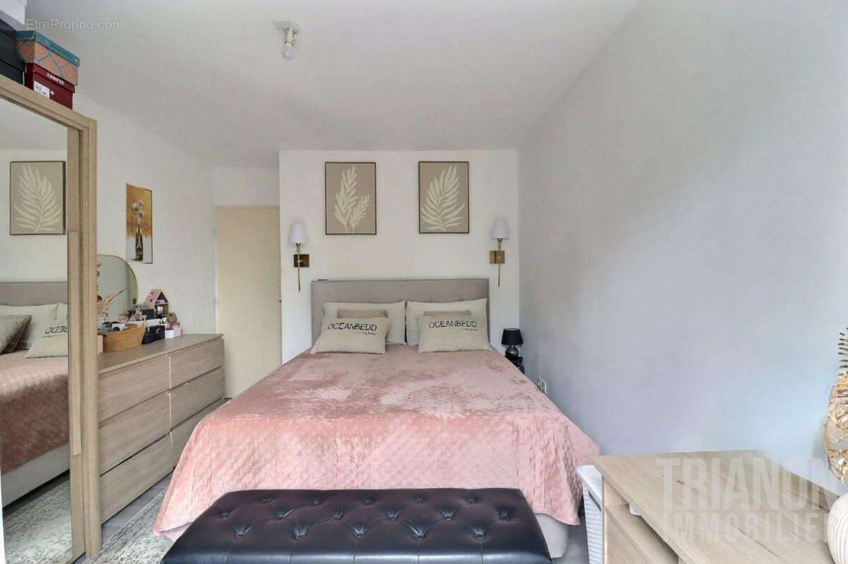 Appartement à LES MUREAUX