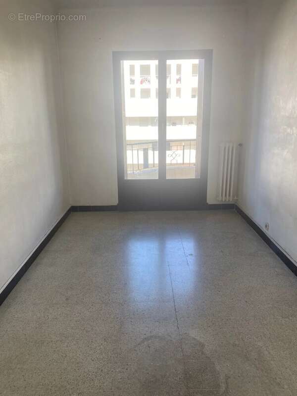 3 pièces + parking - Saint Roch - photo 2