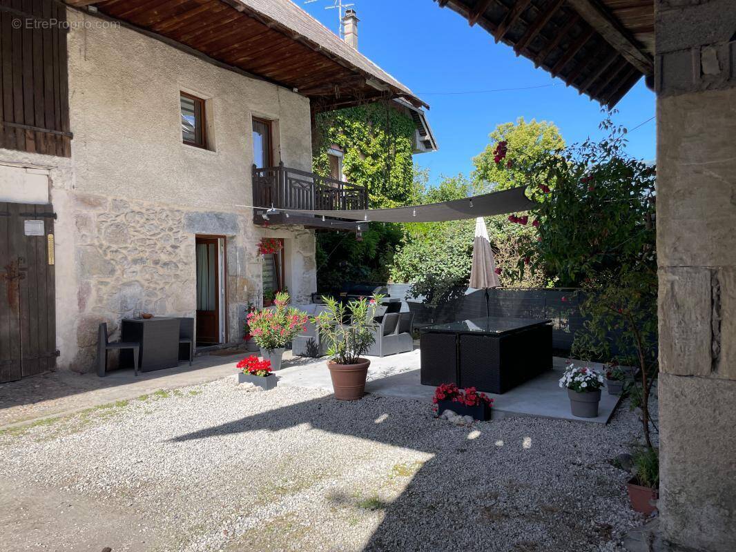 Maison à HERY-SUR-ALBY