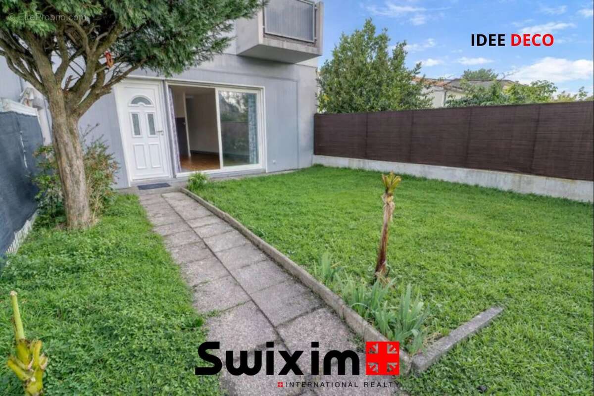 Appartement à PAREMPUYRE