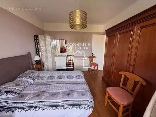 Maison à SAINT-JULIEN-DU-SAULT