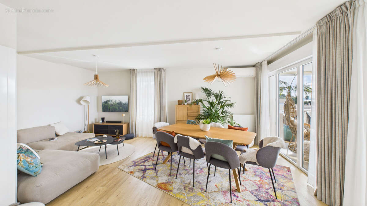 Appartement à CARQUEIRANNE