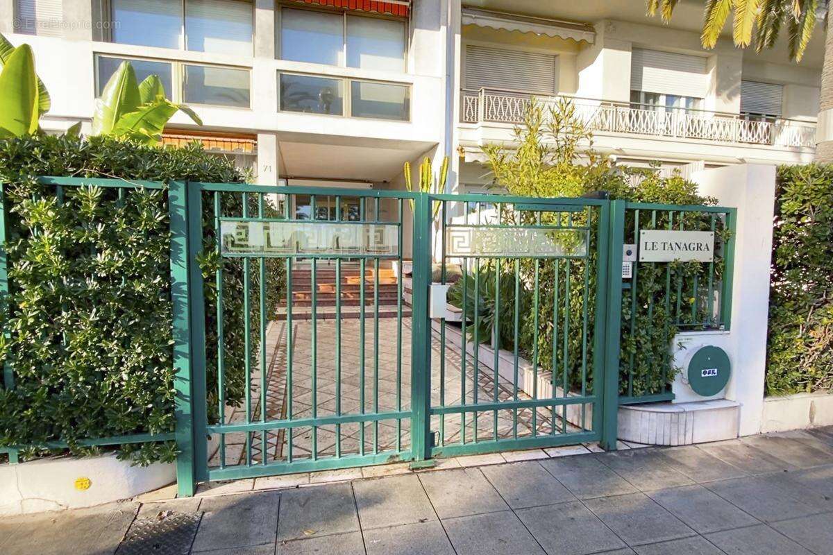 Front de mer à Nice, 2 pièces de 66m² avec jardin de 55m² - photo 26