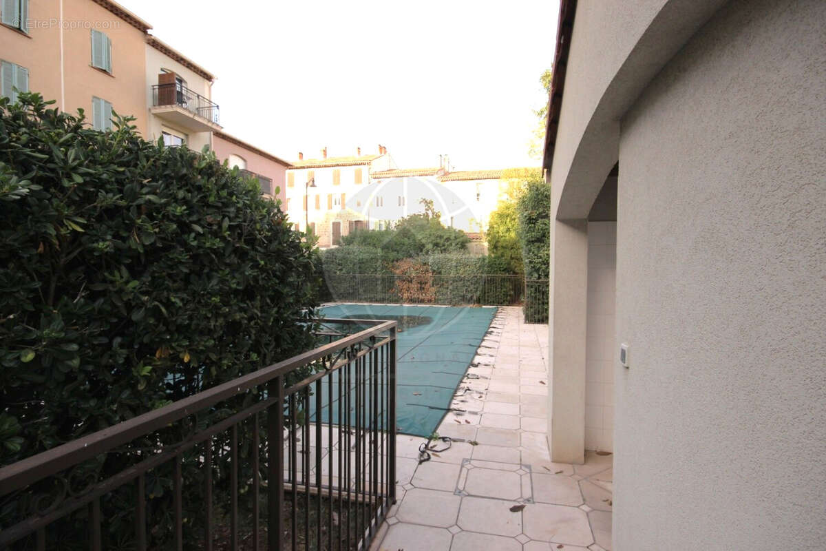 Appartement à LE LUC