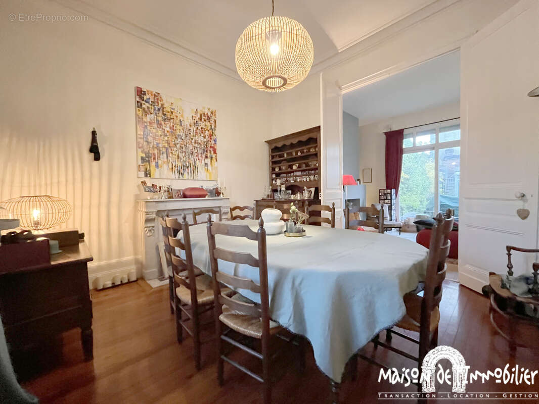 Maison à COGNAC