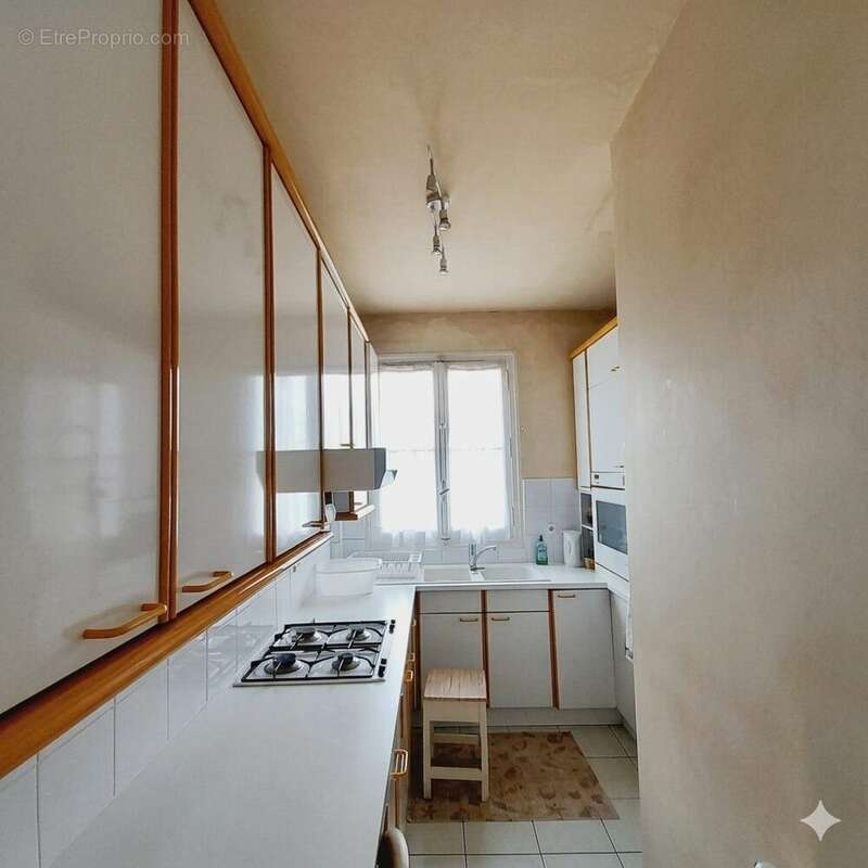 Appartement à PARIS-11E