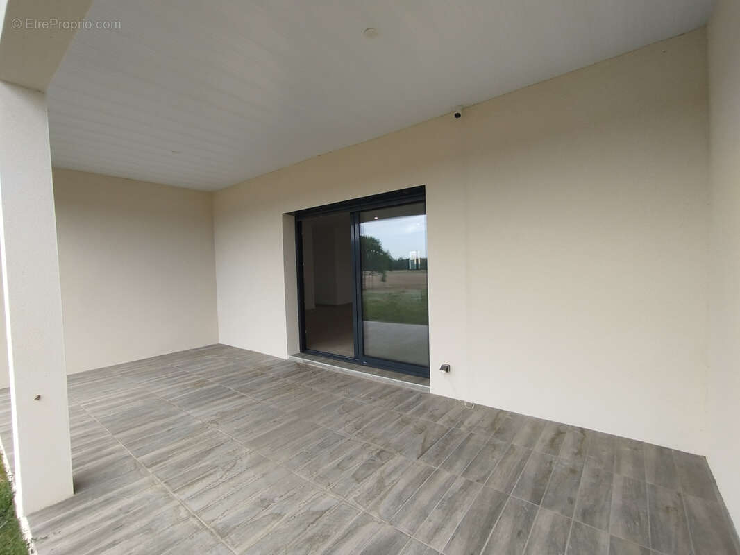 Sortie bellerive, a quelques minutes a pied des commerces, maison de de type 4 - photo 12