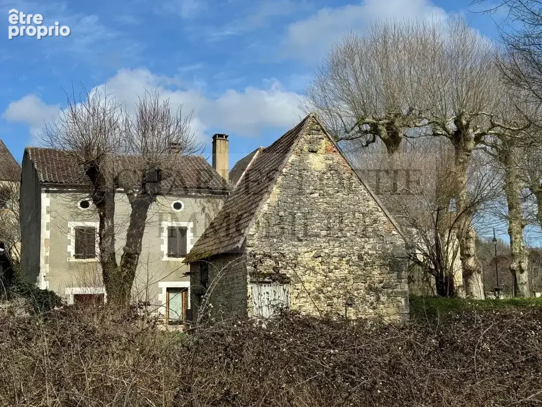 Jolie maison à rénover au cur d'un village de la Bouriane - photo 2
