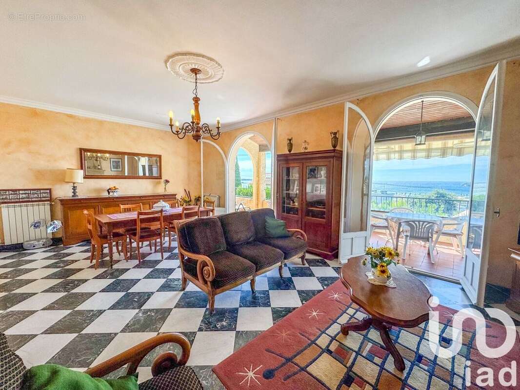 Photo 3 - Maison à SIX-FOURS-LES-PLAGES