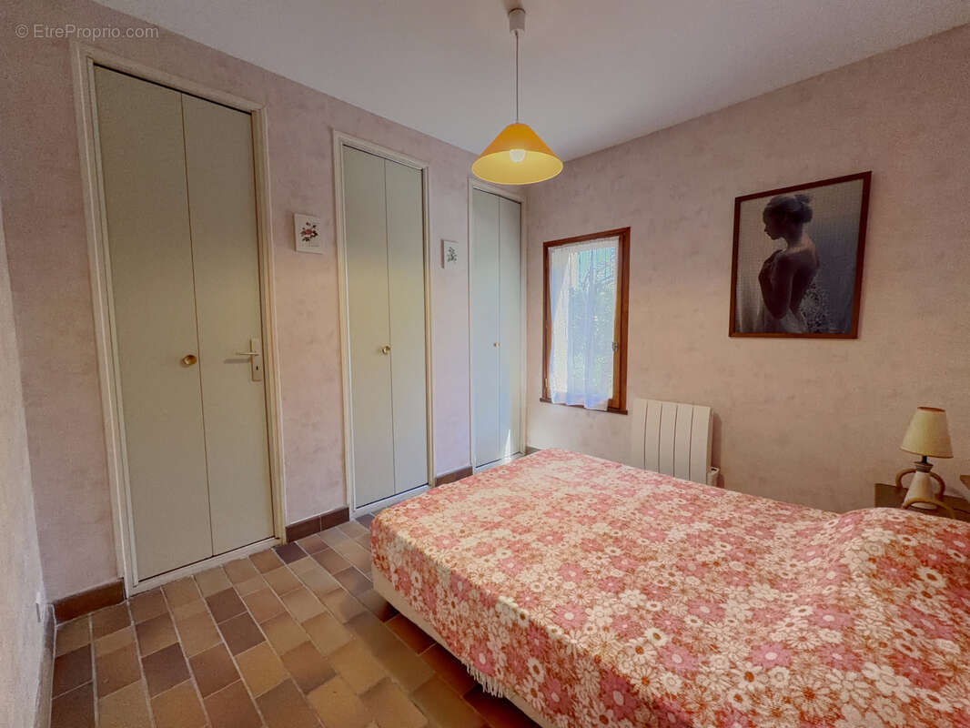Appartement à SIX-FOURS-LES-PLAGES
