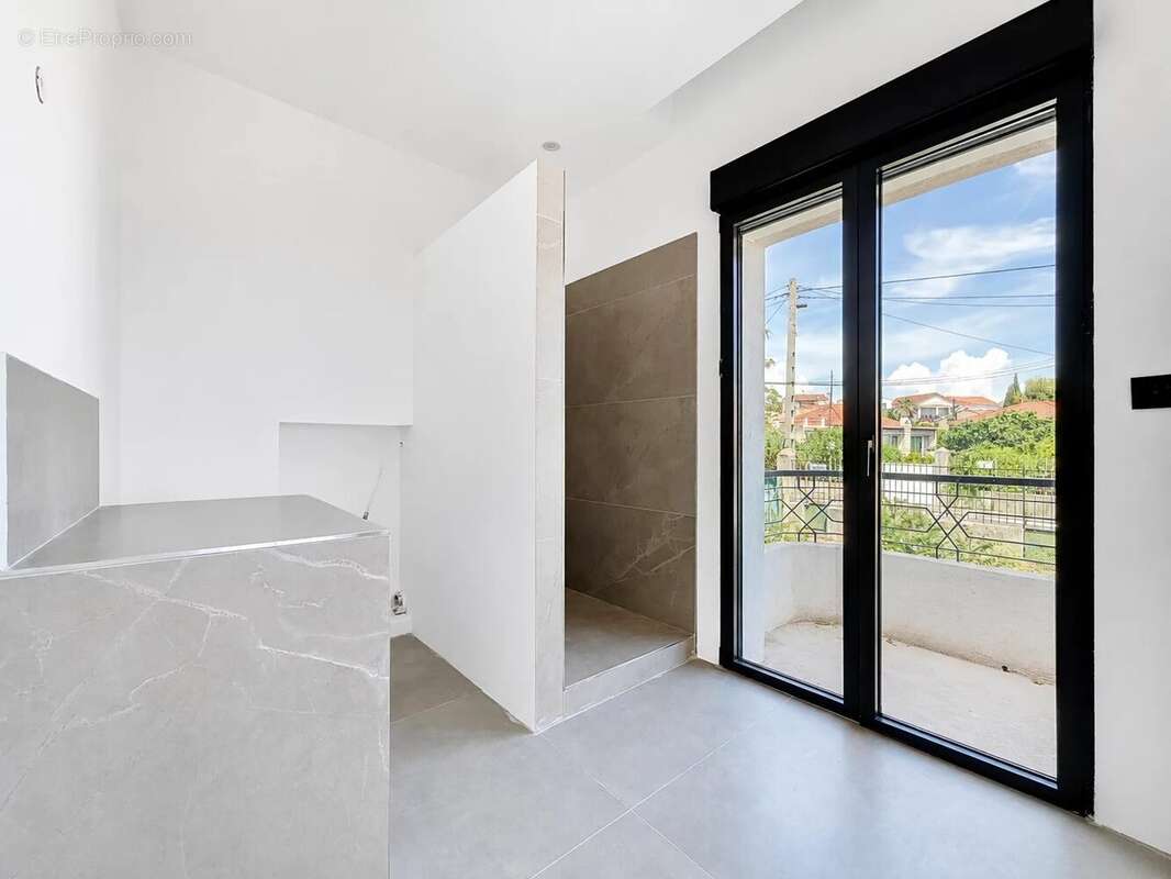 Appartement à MARSEILLE-12E