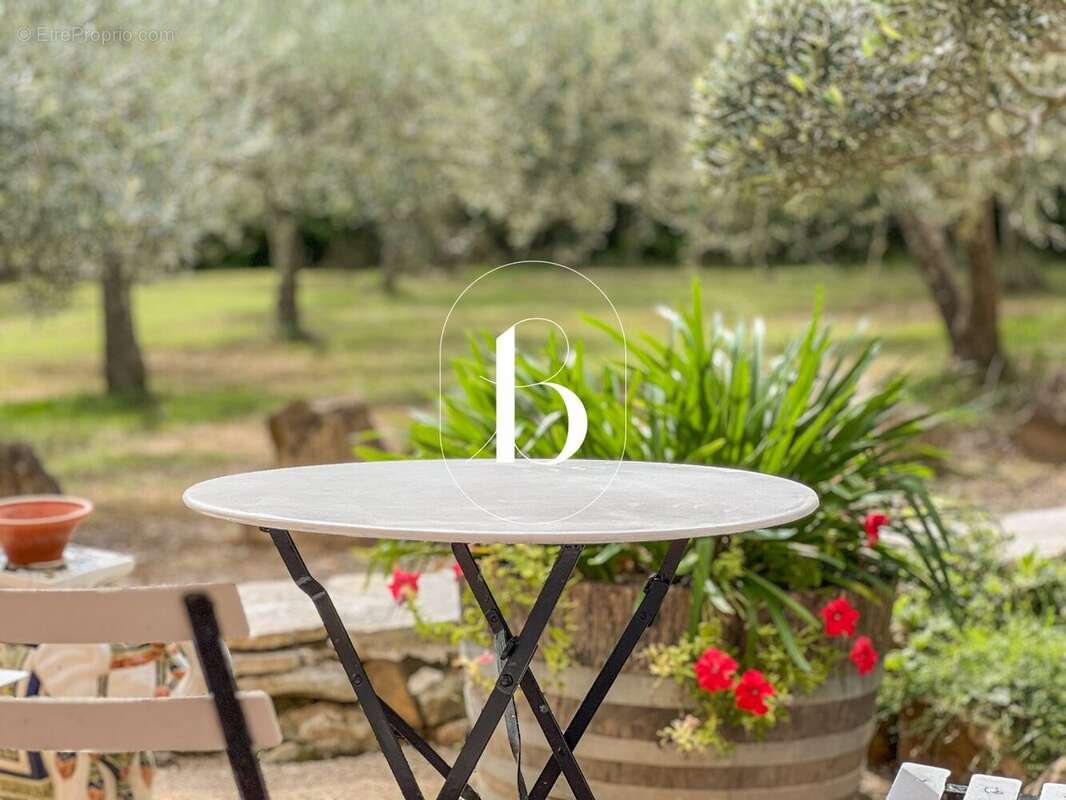 Maison à GOUDARGUES