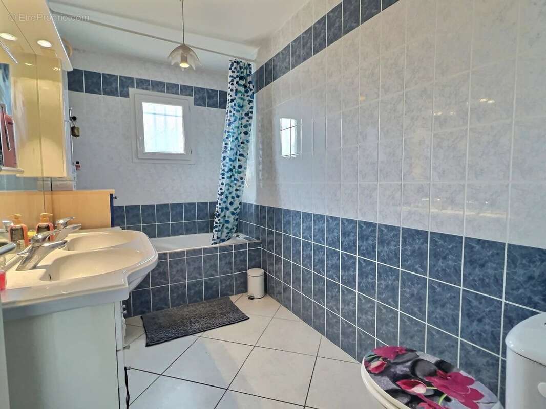 Maison à SAINT-SAUVEUR