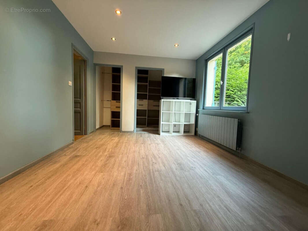 Photo 7 - Maison à VILLIEU-LOYES-MOLLON