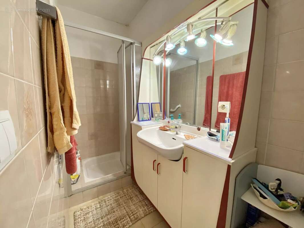 Appartement à ROQUEBRUNE-CAP-MARTIN