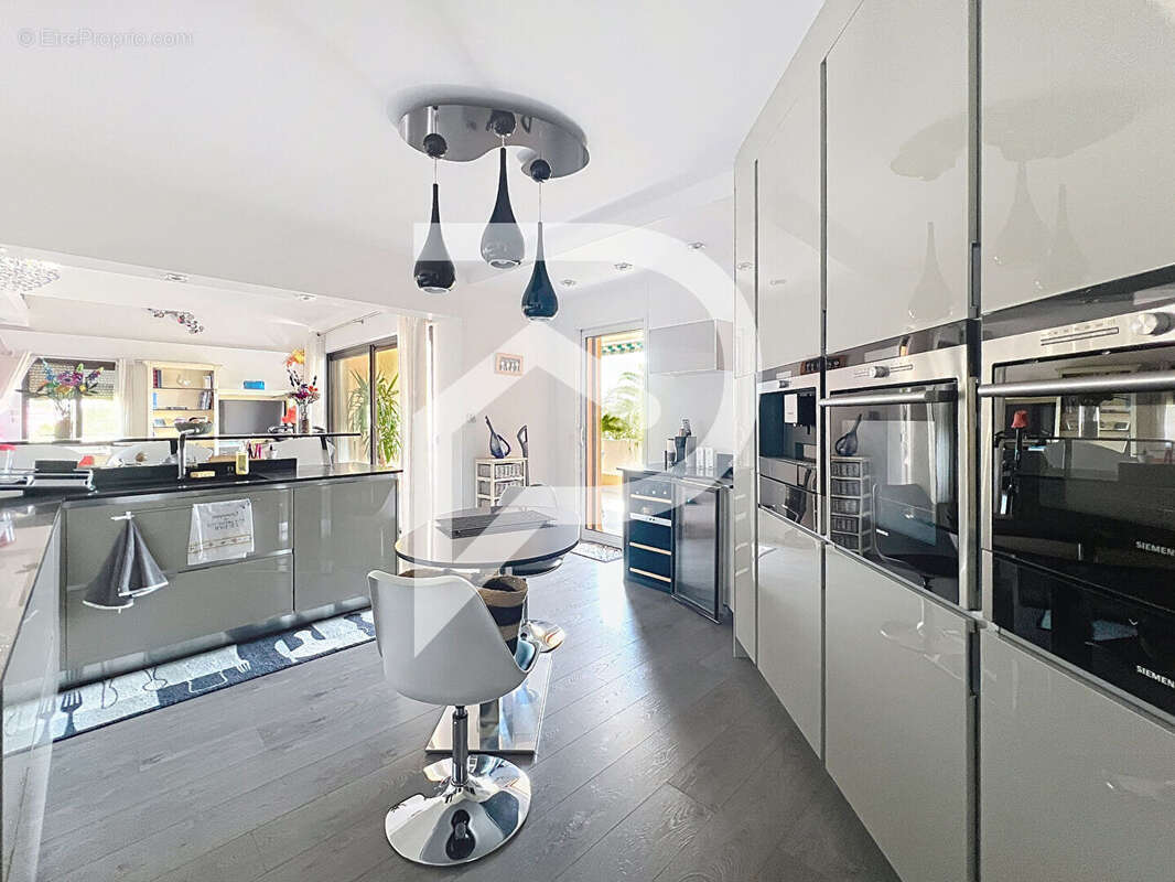 Appartement à CARQUEIRANNE