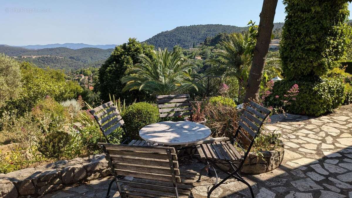 Maison de plain pied - 140m ² - photo 13