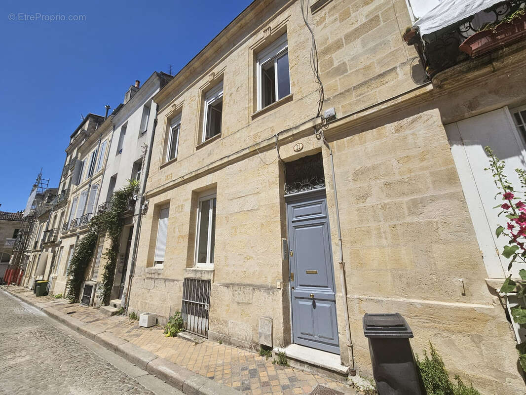 Appartement T3 duplex 47 M2 - Bordeaux PEY BERLAND (rue Castelmoron) - photo 7