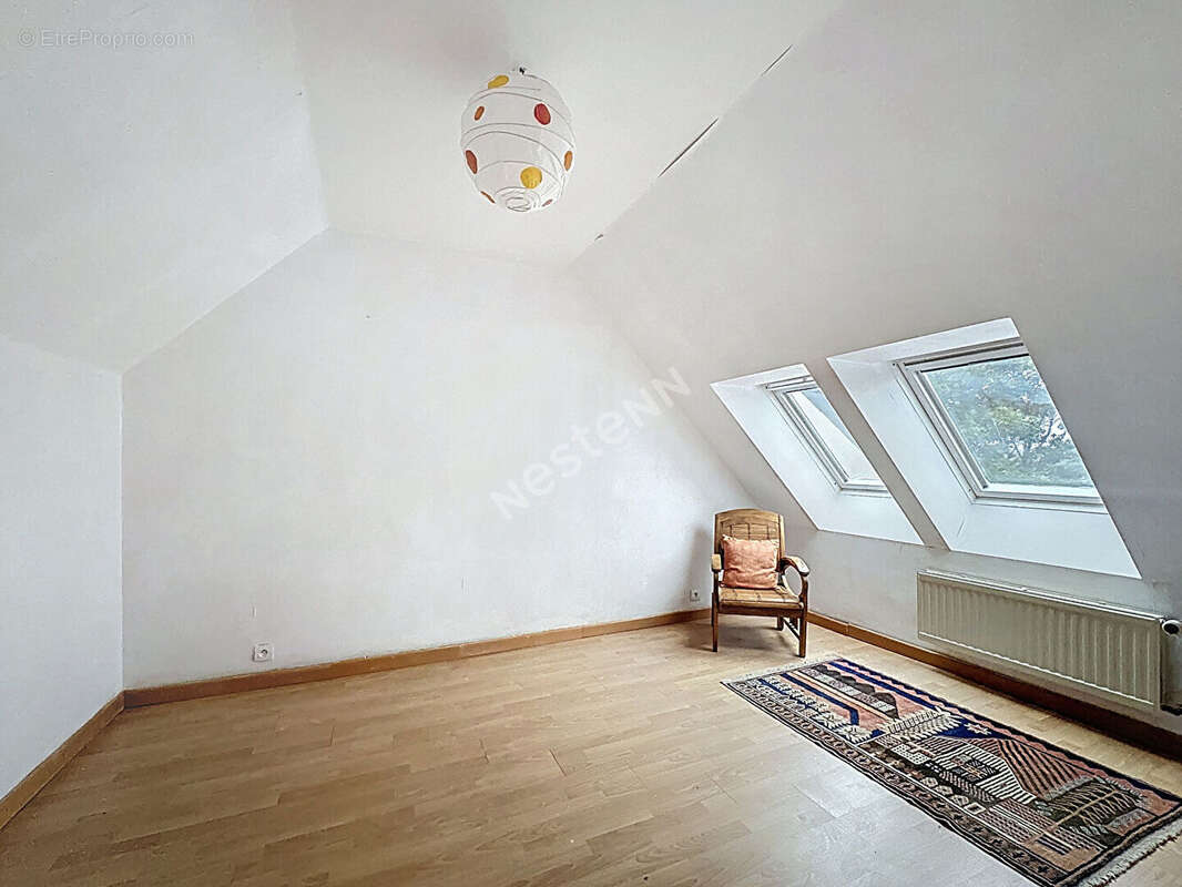 Nantes -Eraudière - Maison 163 m²  avec garage et jardin au pied des bords de l'Erdre - photo 6