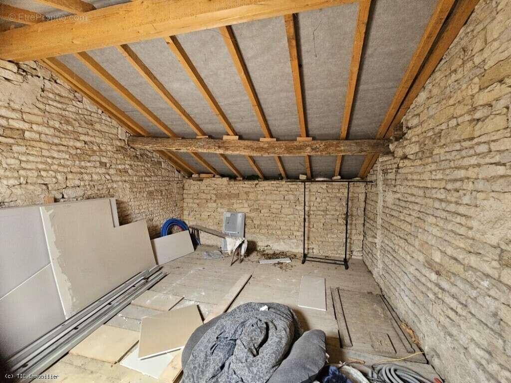 Maison à VILLEFAGNAN