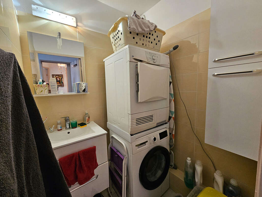 Appartement à MANDELIEU-LA-NAPOULE