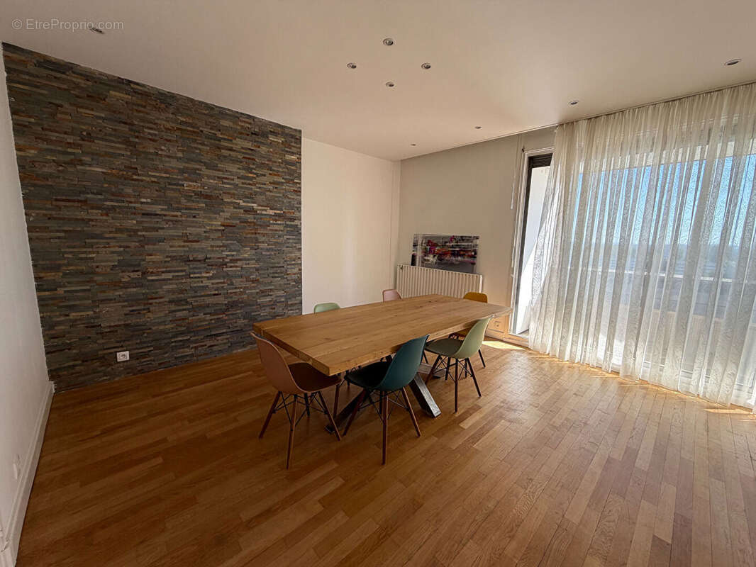 Appartement à SARCELLES