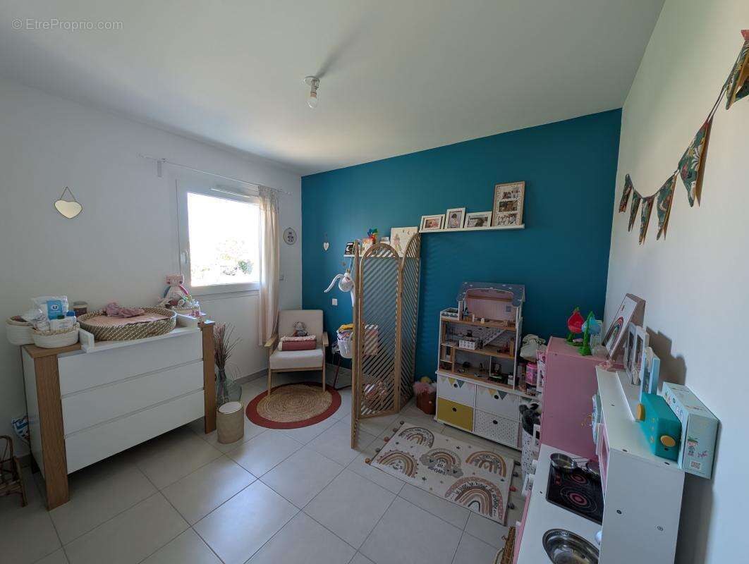 Maison à ROUJAN