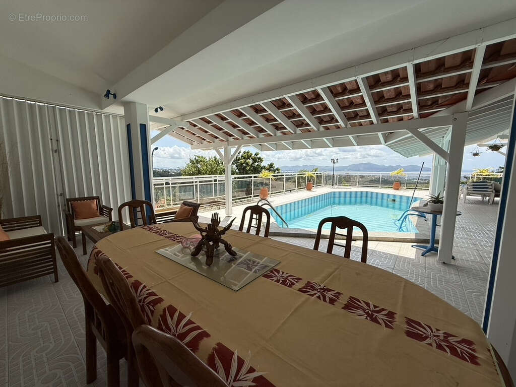 Maison à SCHOELCHER