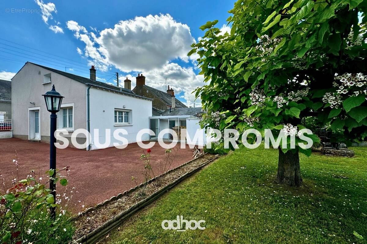 Maison à FAY-AUX-LOGES