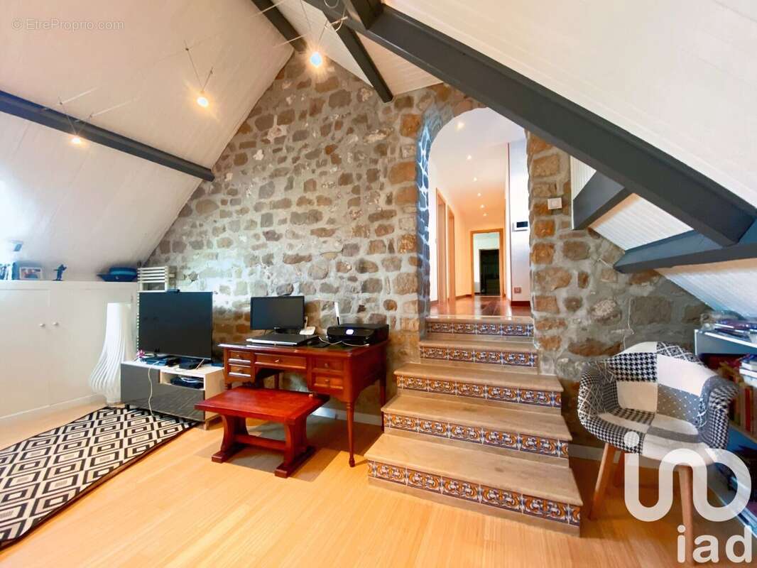 Maison 245 m² à Rampillon  - photo 8