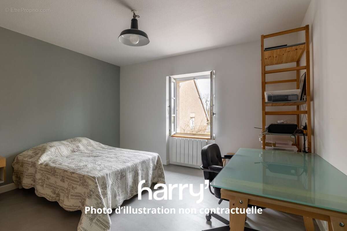 Appartement à FRASNE