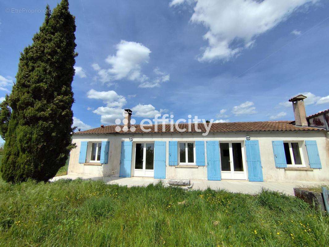 Maison à CHANIERS