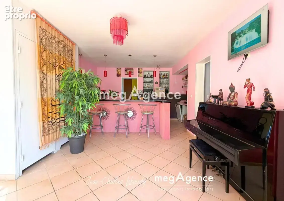 Maison 7 pièces - Bâtiment annexe - photo 5